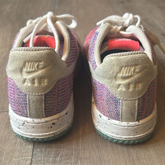 Nike Flyknit Sneakers 7.5 - Picture 4 of 9